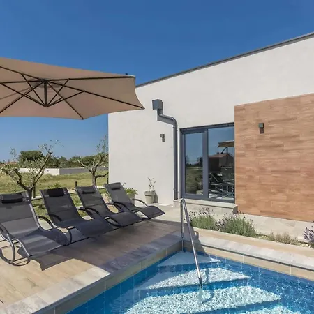 Ljiljana By Interhome בית נופש Galižana